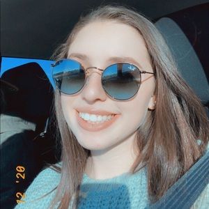 Meet your Posher, Jacey